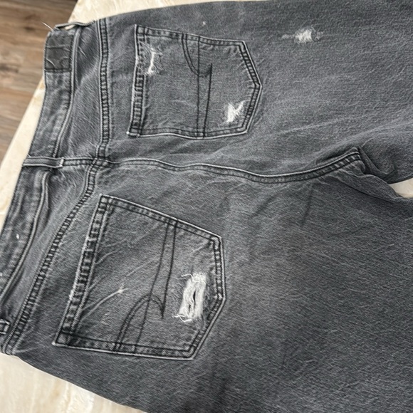American Eagle boyfriend jeans size 10 - Picture 4 of 4